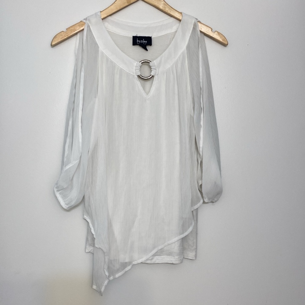 New- by & by White Overlay Cold Shoulder Arms Top
